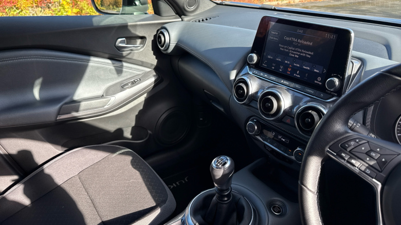 Nissan Juke 1.0 DiG-T 114 N-Connecta 5dr Petrol Hatchback